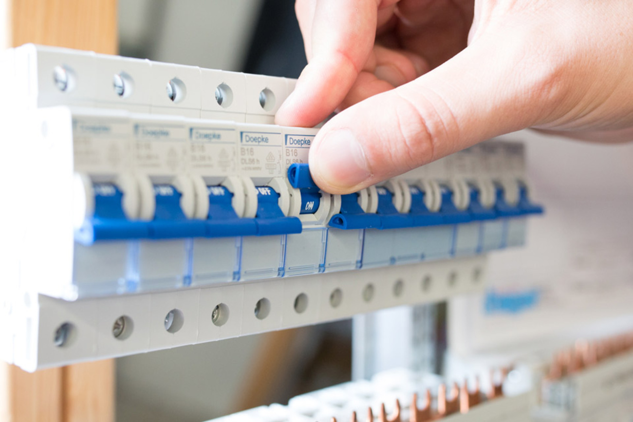 Schalt­schrank­bau bei Elektrotechnik Thomas Bender in Heideck